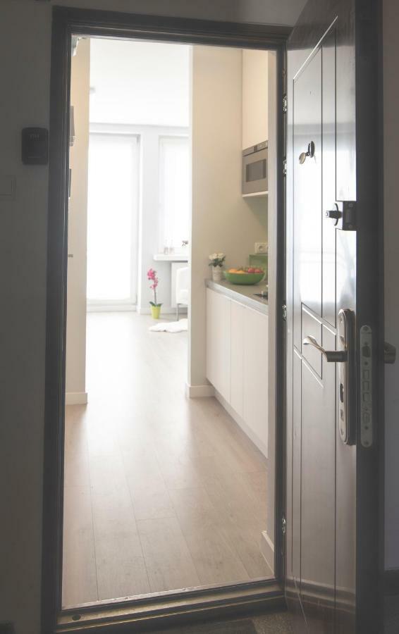 Wlr Apartments - Marszalkowska ワルシャワ エクステリア 写真