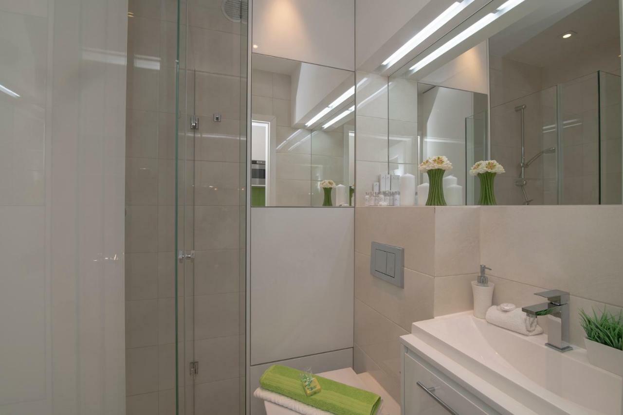 Wlr Apartments - Marszalkowska ワルシャワ エクステリア 写真