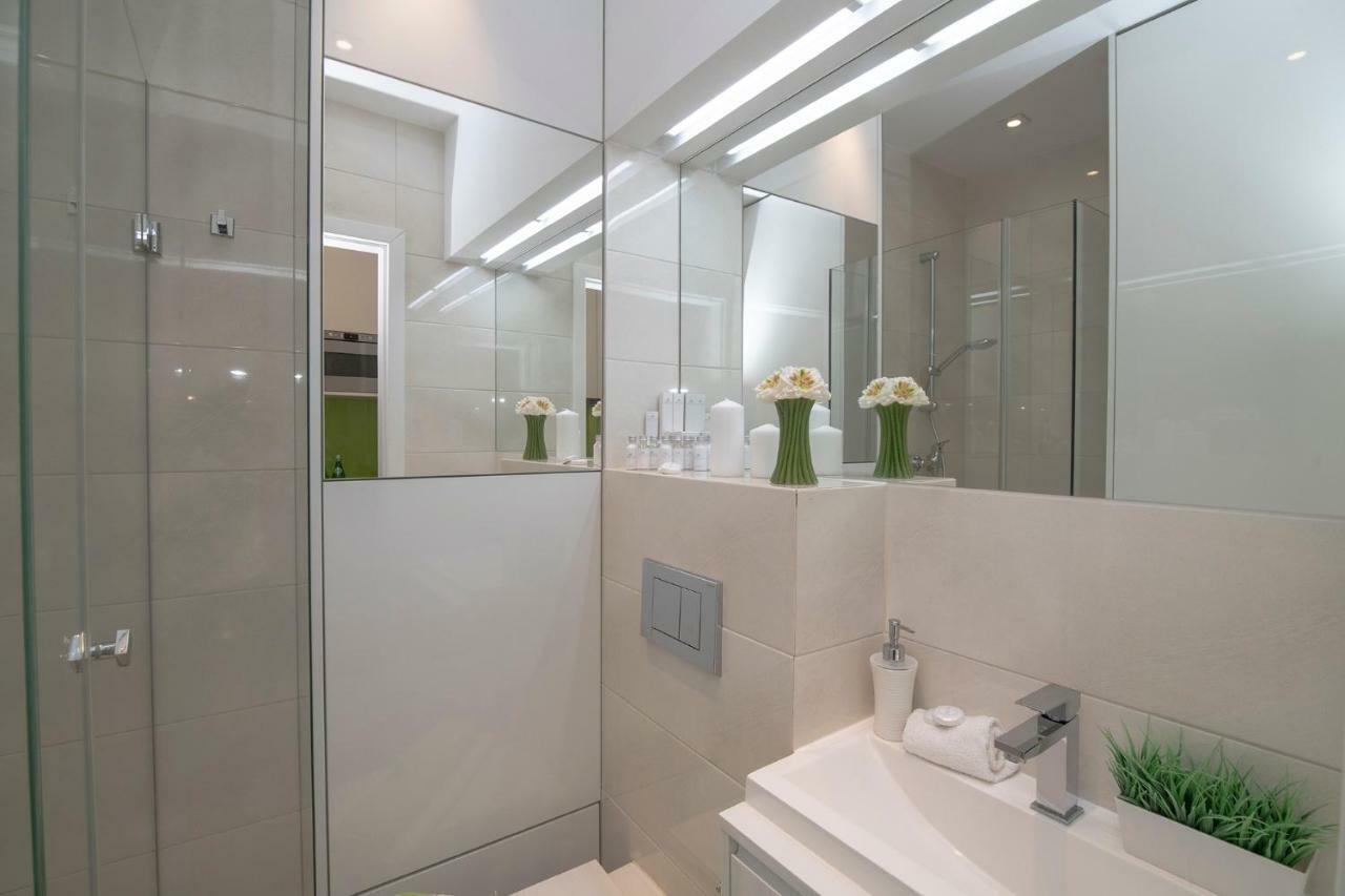 Wlr Apartments - Marszalkowska ワルシャワ エクステリア 写真